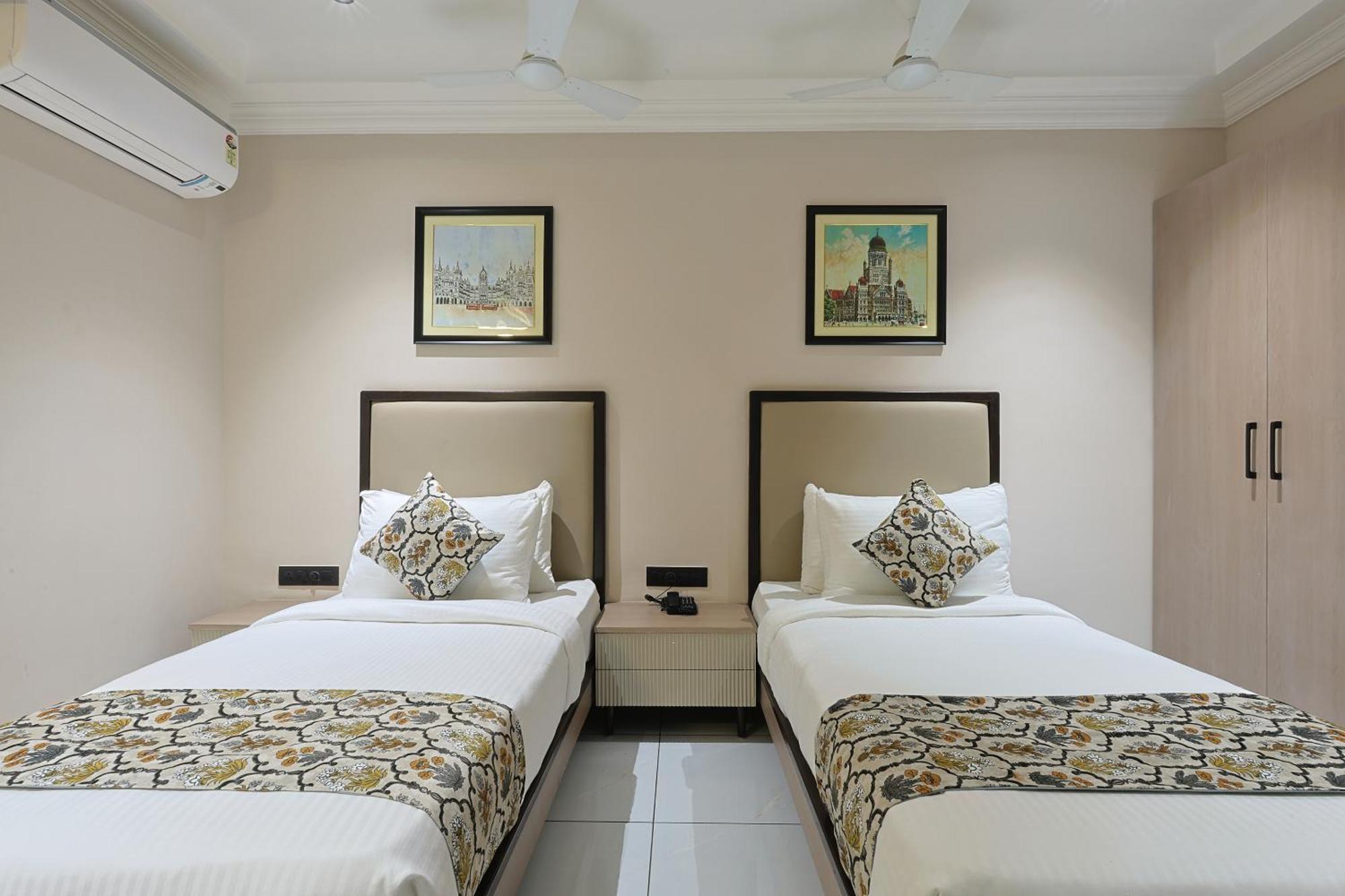 Hotel Royal Town Ahmedabad Extérieur photo
