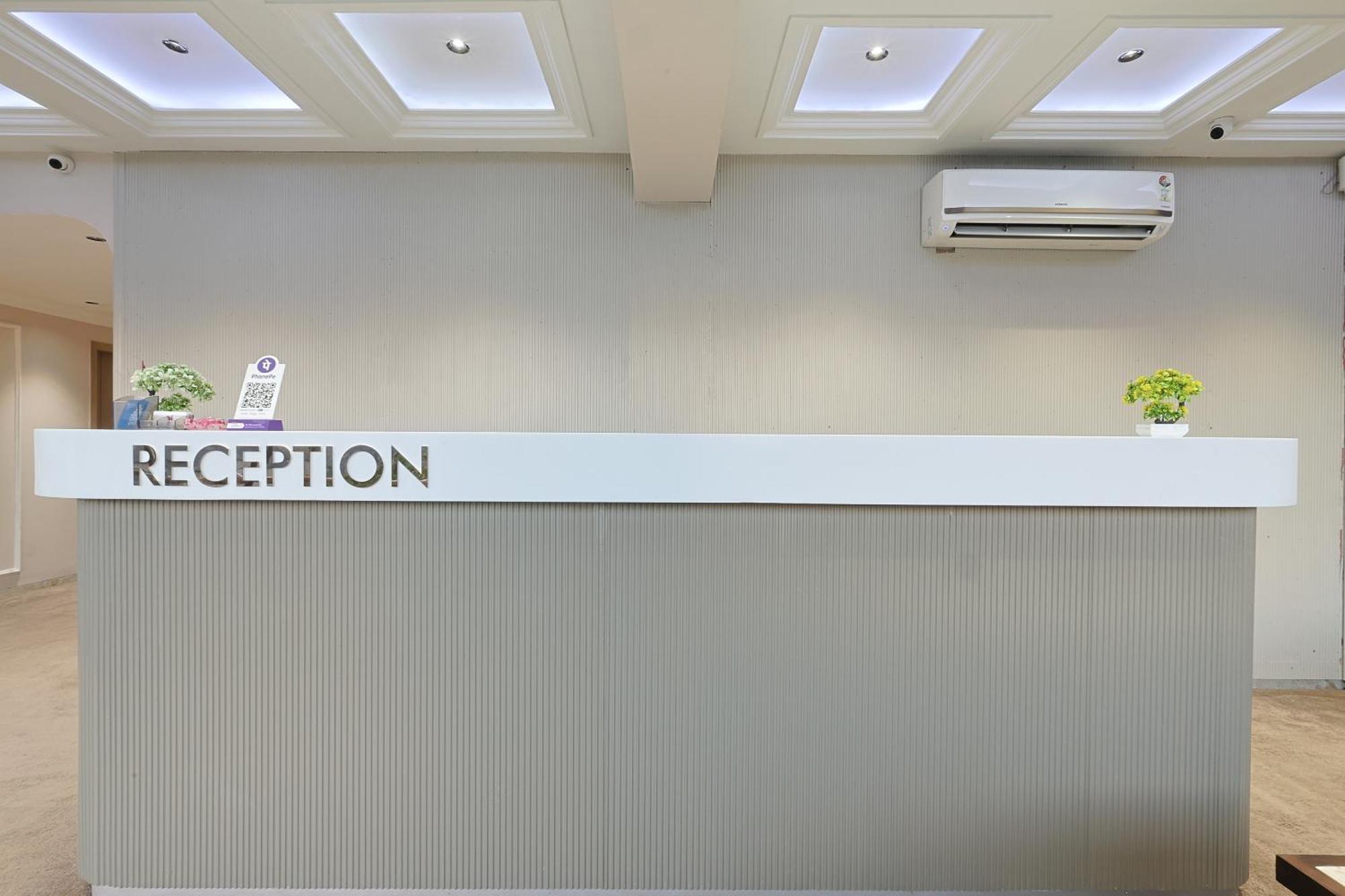 Hotel Royal Town Ahmedabad Extérieur photo